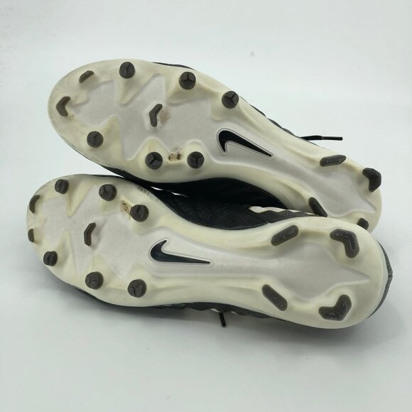 Nike Black and White Athletic Cleats | Lace-Up